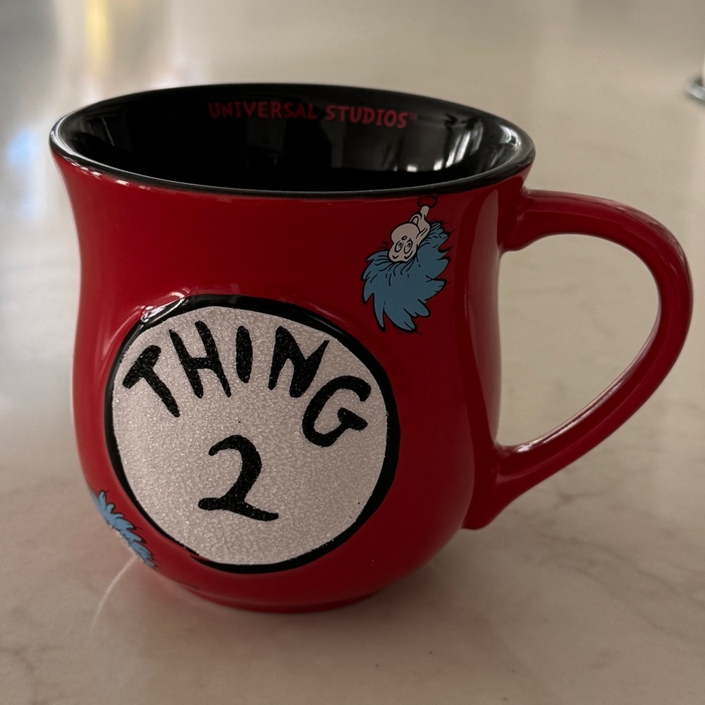 Universal Thing 2 large Mug from Dr.Seuss Cat in the Hat